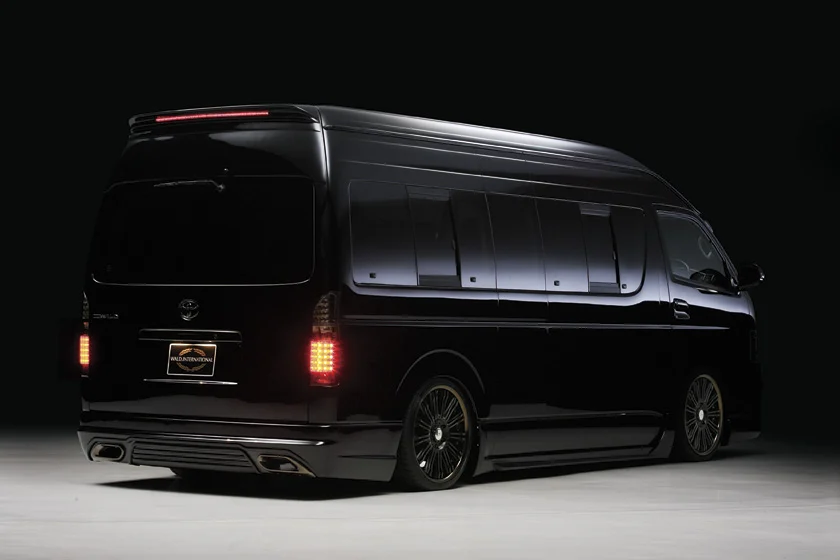 ชุดแต่ง TOYOTA HIACE SUPER LONG WALD Japan เอ็กเซ็กคิวทีฟไลน์ ภาพ 7