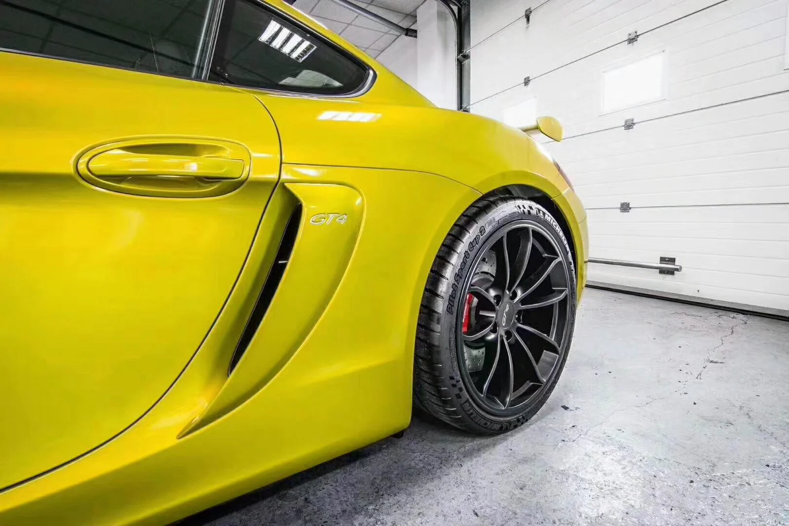 รูปชุดแต่ง ชุดแต่ง Porsche Cayman 981 GT4 ภาพที่ 4