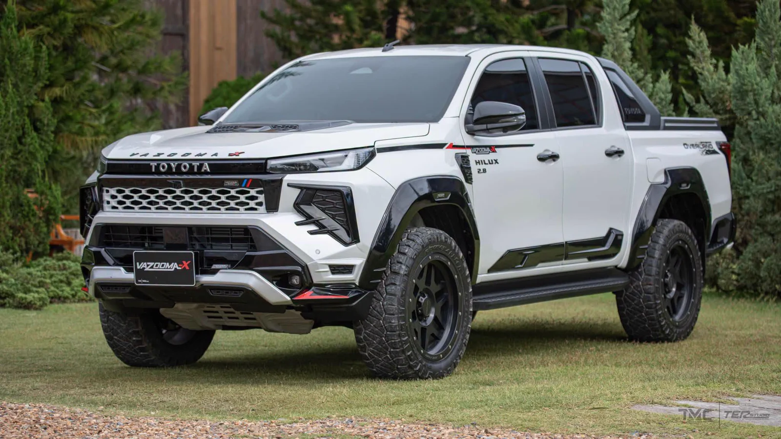 รูปชุดแต่ง ชุดแต่ง TOYOTA Hilux TRAVO 2025 2028 VazoomaX ภาพที่ 11