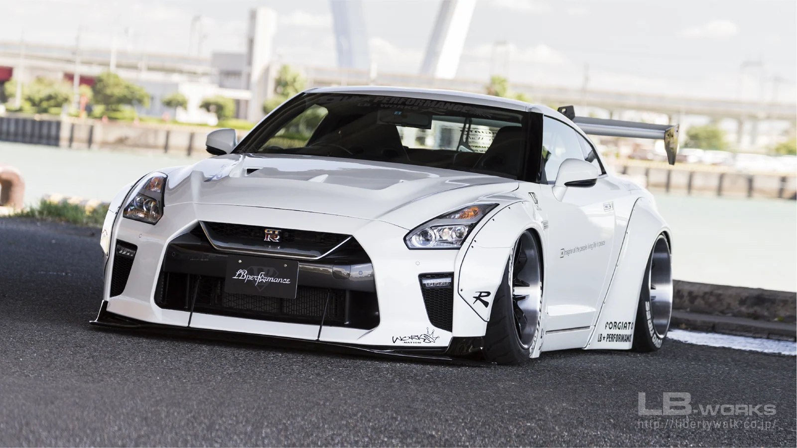 รูปชุดแต่ง ชุดแต่ง Nissan GTR R35 LB Work Type 1.5 ภาพที่ 9