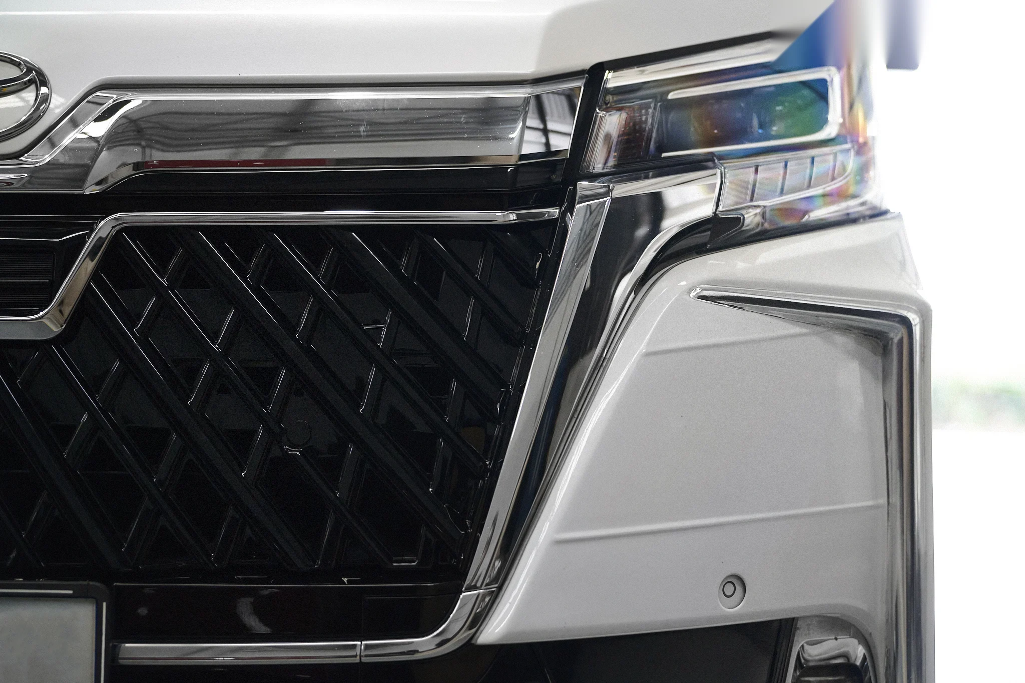 ชุดแต่ง TOYOTA Majesty Toyota Majesty x Wald Front Grill Prodrive Shop ภาพ 4