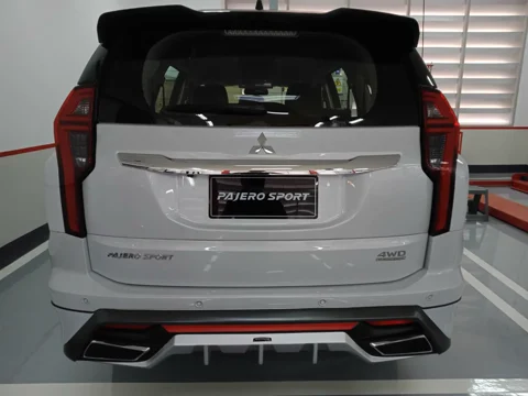 ชุดแต่งมิตซูบิชิ ปาเจโร่ 2019 Amotriz bodykits – ภาพที่ 38