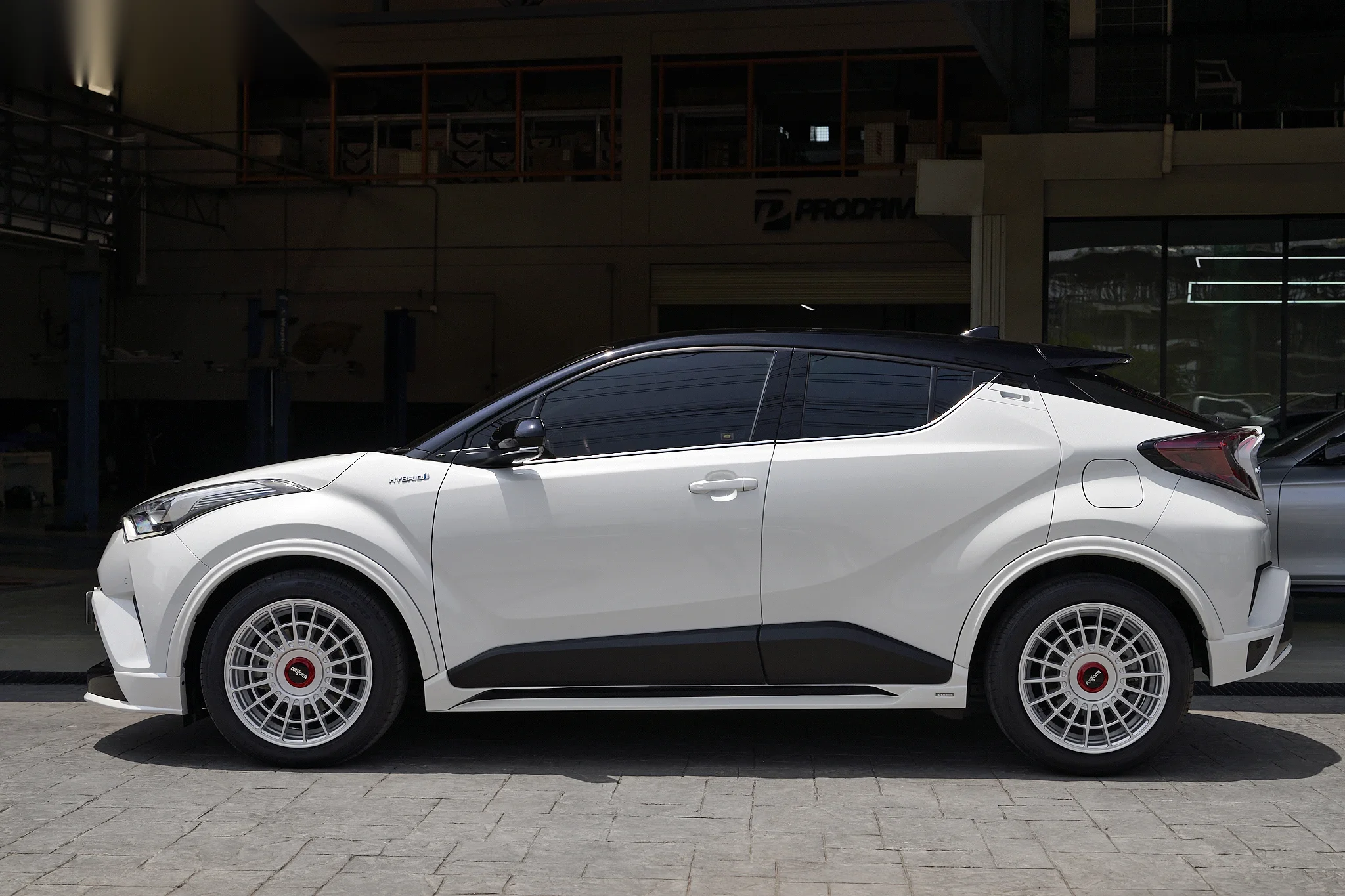 ชุดแต่ง TOYOTA CHR Toyota CH-R x LX Mode Prodrive Shop ภาพ 9