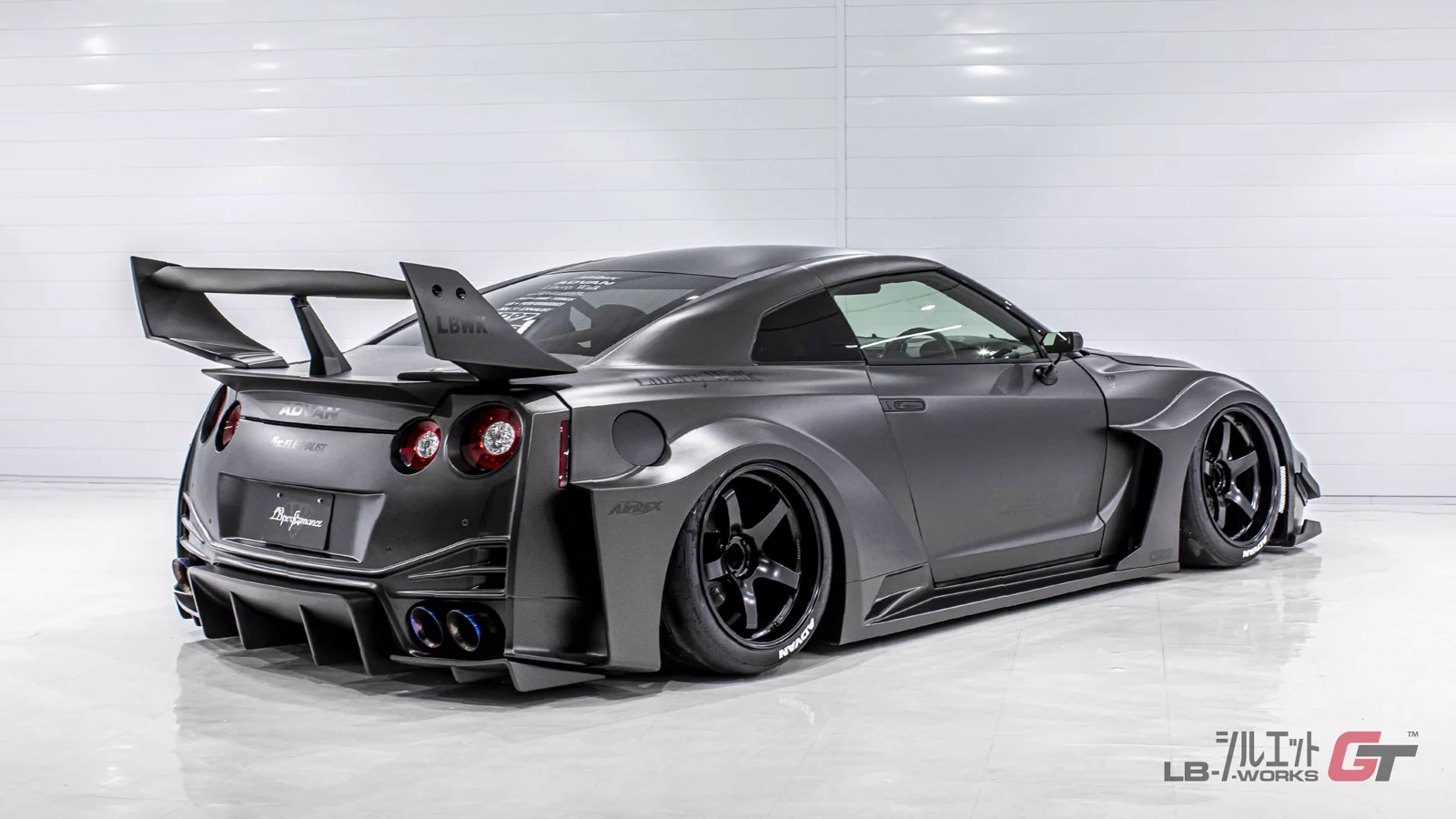 รูปชุดแต่ง ชุดแต่ง Nissan GTR R35 LB Work GT RR ภาพที่ 8