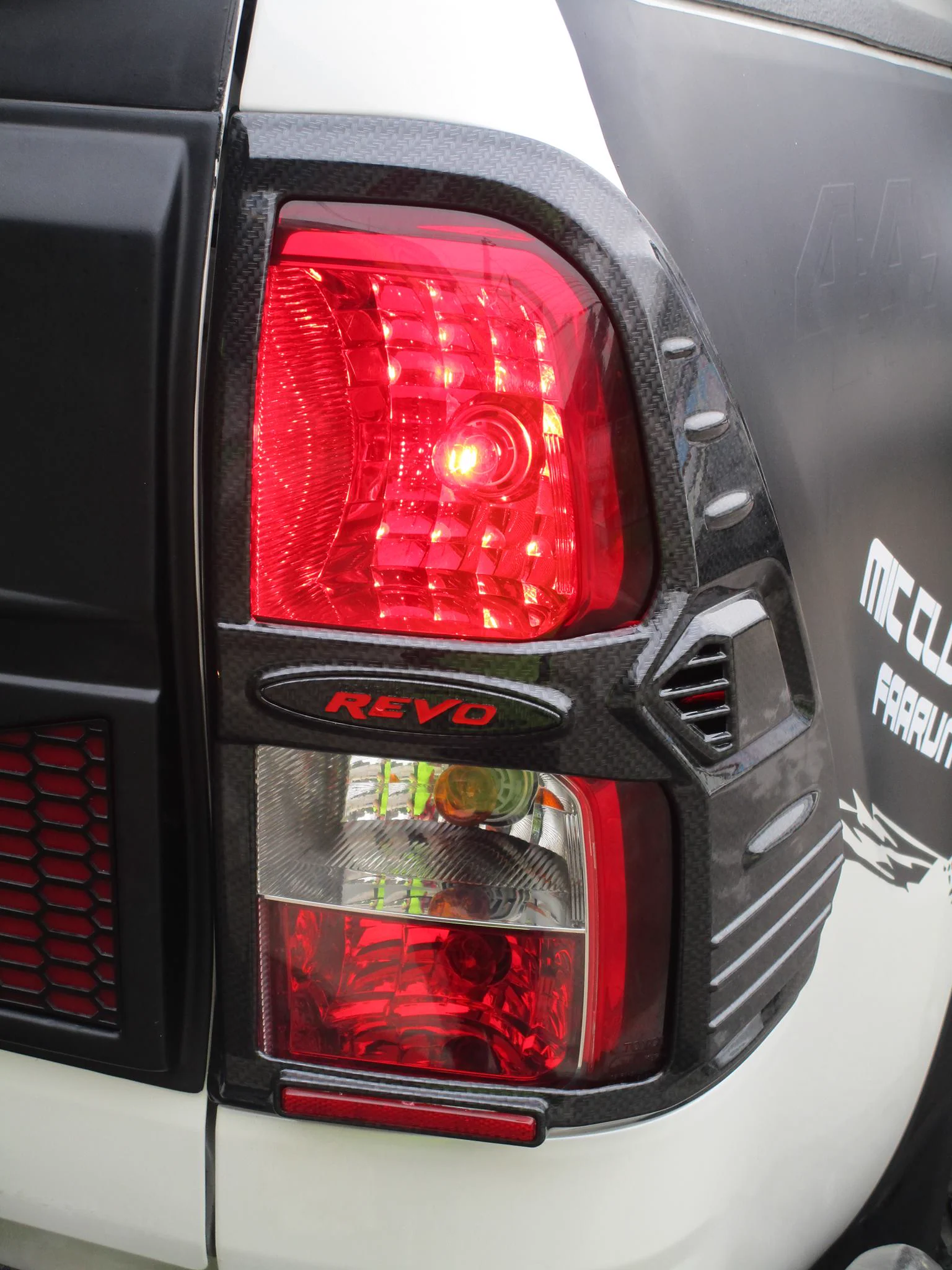 รูปชุดแต่ง ชุดแต่ง Toyota Hilux Revo 2015 2019 TDS V4 ภาพที่ 12