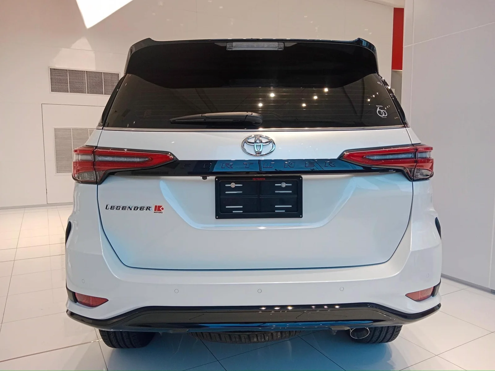 รูปชุดแต่ง ชุดแต่ง TOYOTA Fortuner 2015 2019 เปลี่ยนเป็น Legender ภาพที่ 3