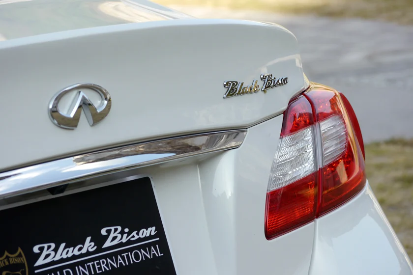 ชุดแต่ง NISSAN FUGA WALD Japan สปอร์ตไลน์ แบล็กไบซัน เอดิชัน ภาพ 23