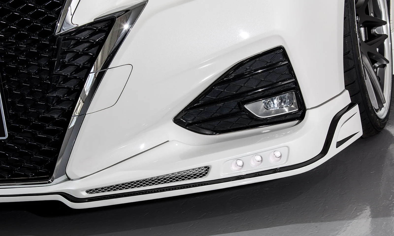 ชุดแต่ง TOYOTA 210 CROWN ATHLETE MODEL GRS211/GRS214/ARS210/AWS210 2015.10~2018.07 Rowen Japan ภาพ 13