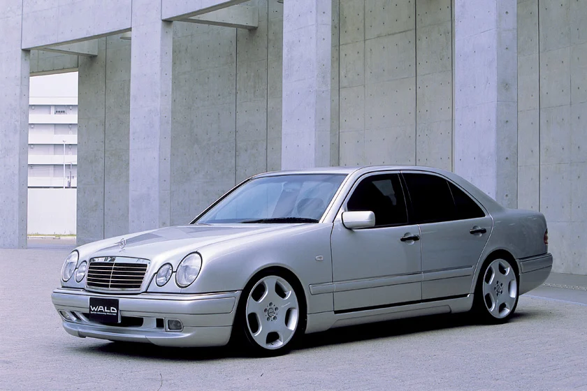 ชุดแต่ง MERCEDES-BENZ E-CLASS WALD Japan เอ็กเซ็กคิวทีฟไลน์ ภาพ 6