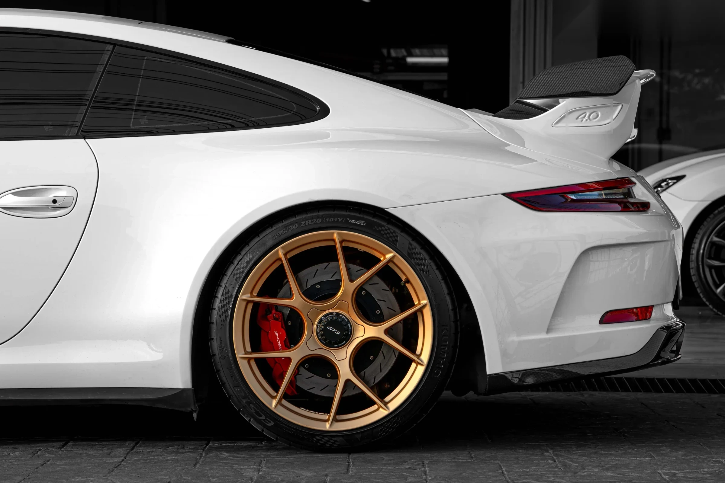 ชุดแต่ง PORSCHE 991.2 SERIES Porsche 991.2 x CNC Custom Forged Wheels 20” x Akrapovic คาร์บอน ดิฟฟิวเซอร์ Prodrive Shop ภาพ 5