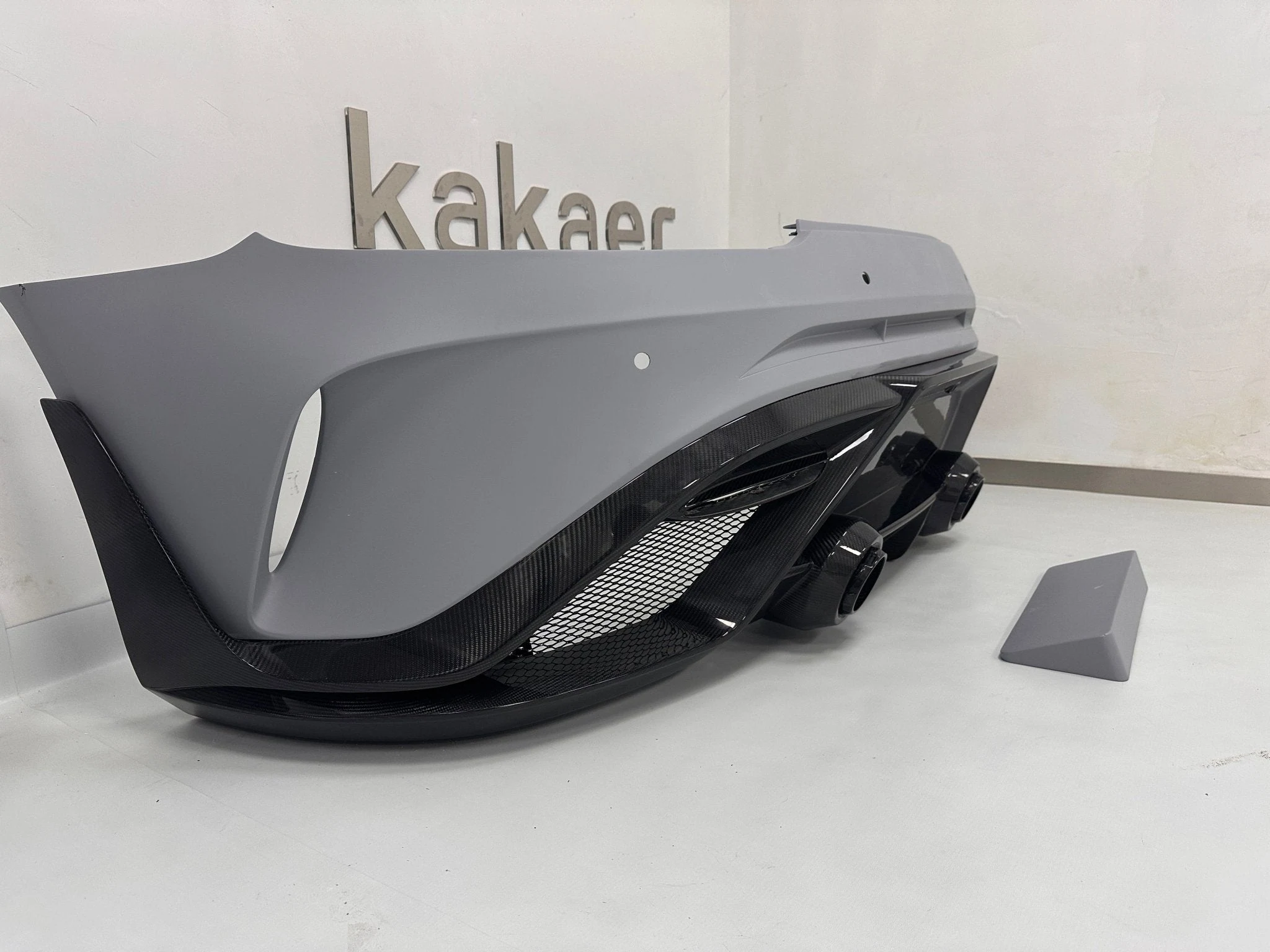 กันชนหลัง FRP พร้อมดิฟฟิวเซอร์คาร์บอน Robot AMG GT C190 ภาพสินค้า 6