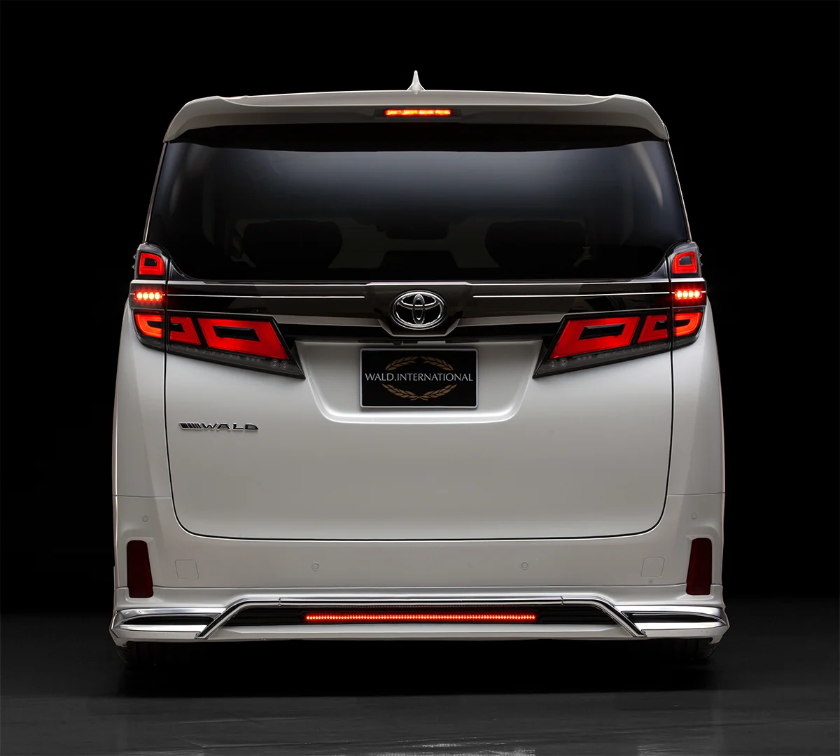 รูปชุดแต่ง ชุดแต่ง Toyota Vellfire30 2018 2022 WALD ภาพที่ 12