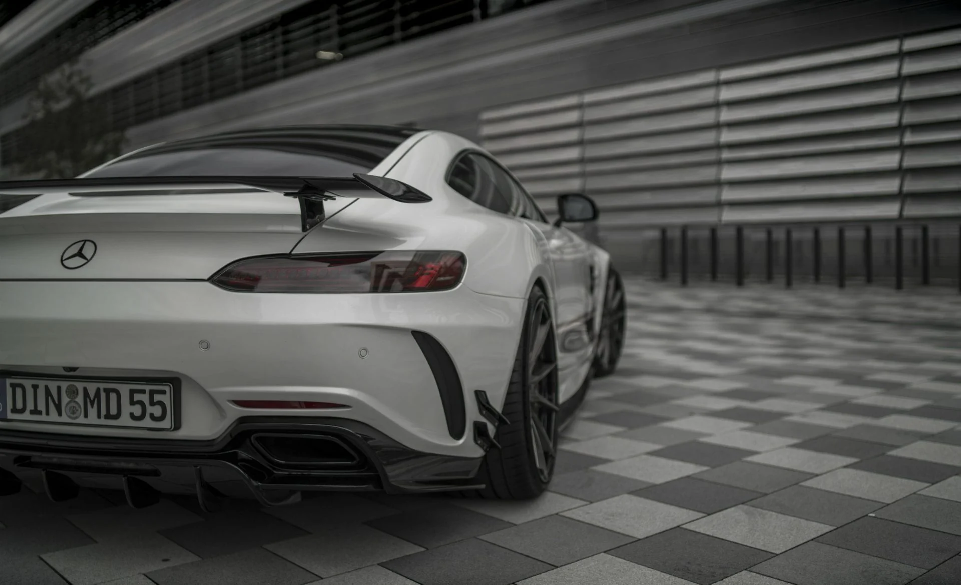 ดิฟฟิวเซอร์หลัง Prior Design PD700GTR Diffusor for Mercedes-AMG GT/GTS ภาพสินค้าที่เลือก
