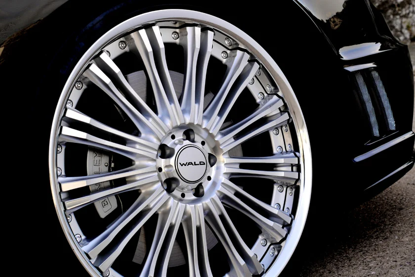 ชุดแต่ง BENTLEY CONTINENTAL FLYING SPUR WALD Japan สปอร์ตไลน์ แบล็กไบซัน เอดิชัน ภาพ 20