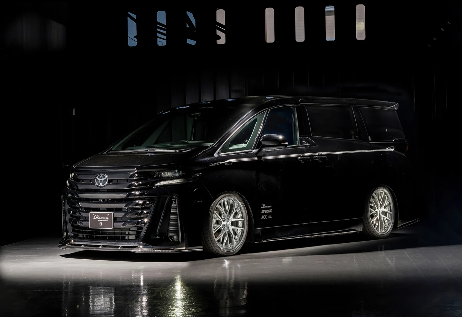 ชุดแต่ง TOYOTA 40VELLFIRE Executive Lounge/Z Premier ** Lip style AAHH4#W/TAHA4#W 2023/6- Rowen Japan ภาพ 1