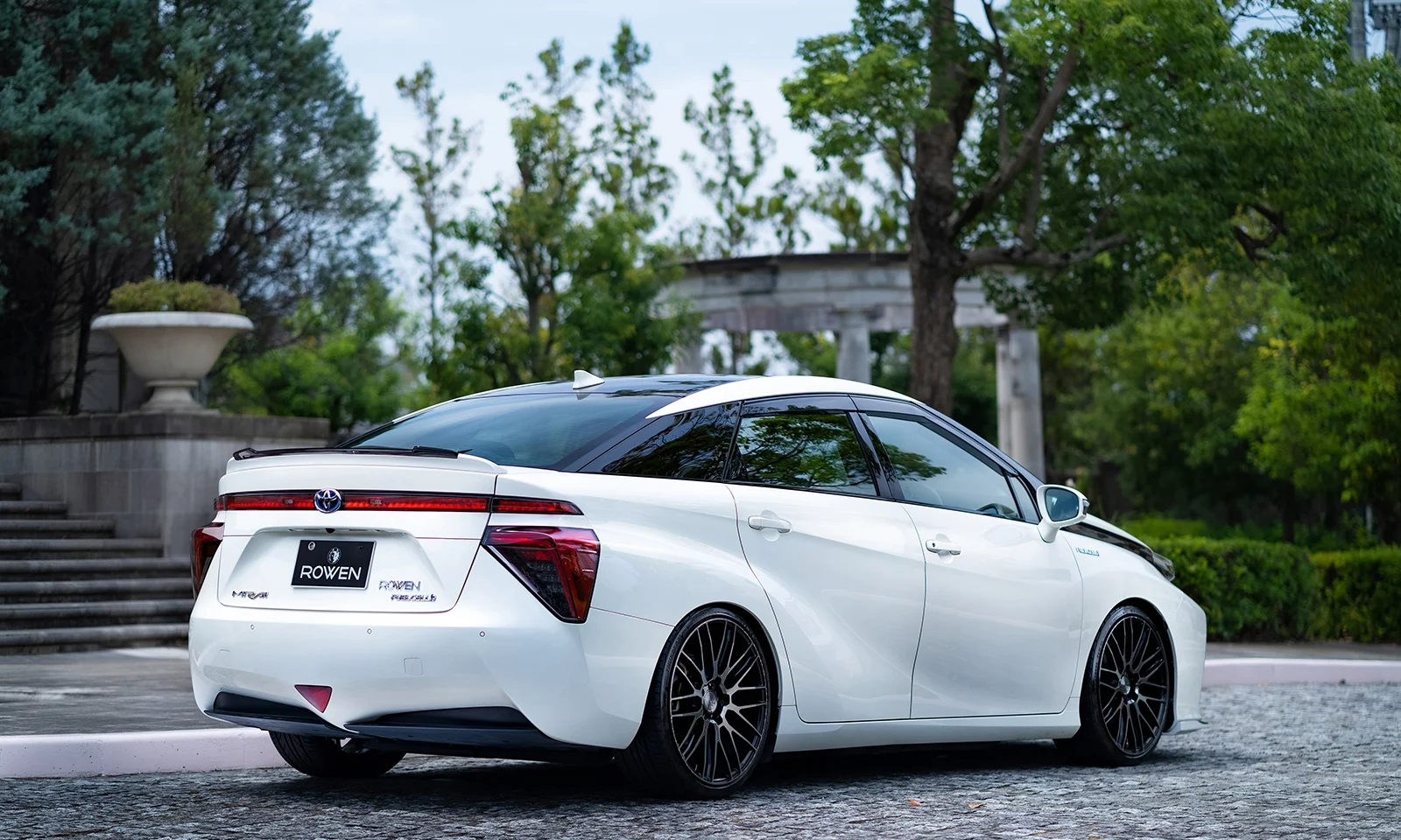 ชุดแต่ง TOYOTA MIRAI JPD10 2014.11~Rowen Japan ภาพ 4