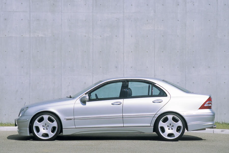 รูปชุดแต่ง ชุดแต่ง Mercedes-Benz C Class W203 WALD ภาพที่ 3