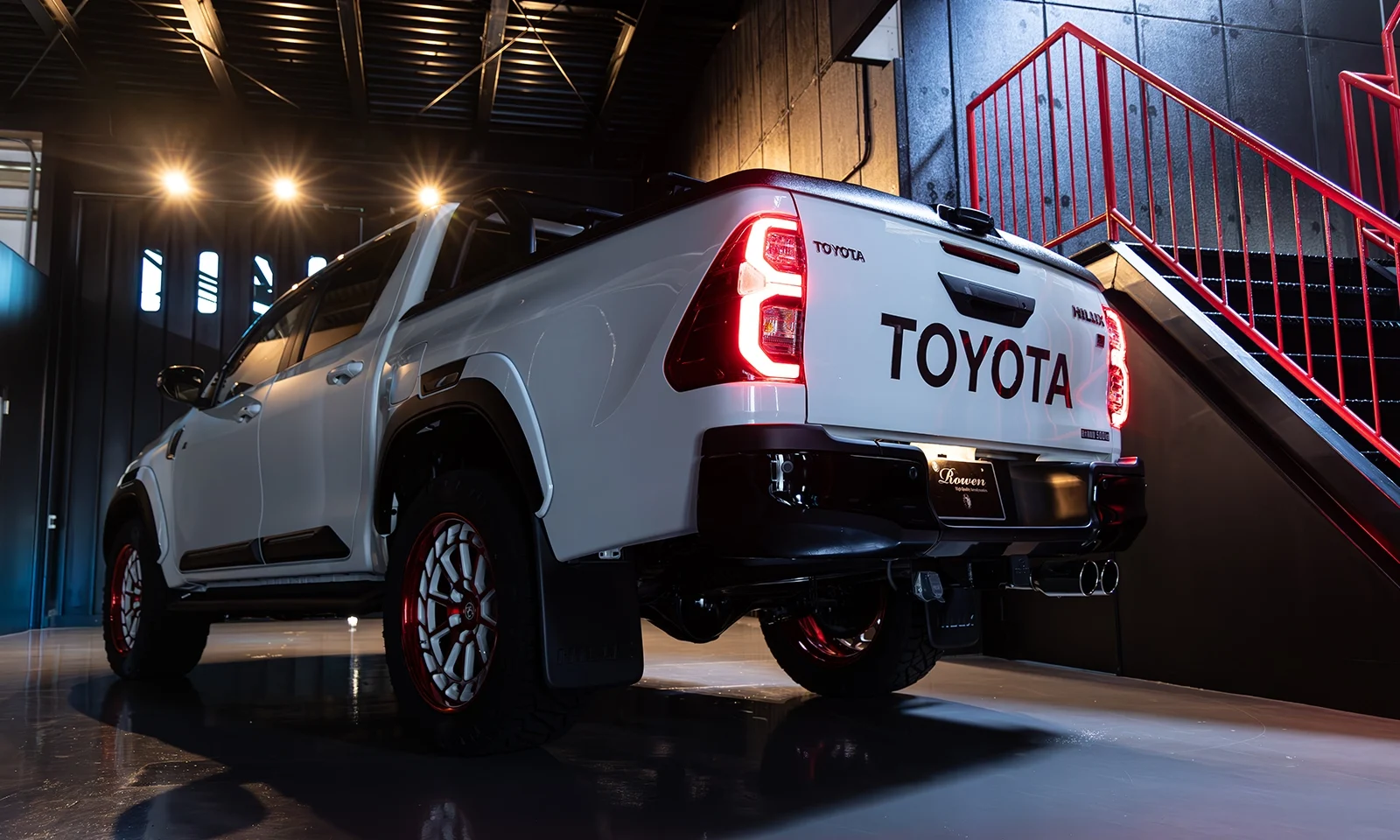 ชุดแต่ง TOYOTA HILUX GR SPORT GUN125-DTTHX 2021.10~Rowen Japan ภาพ 16