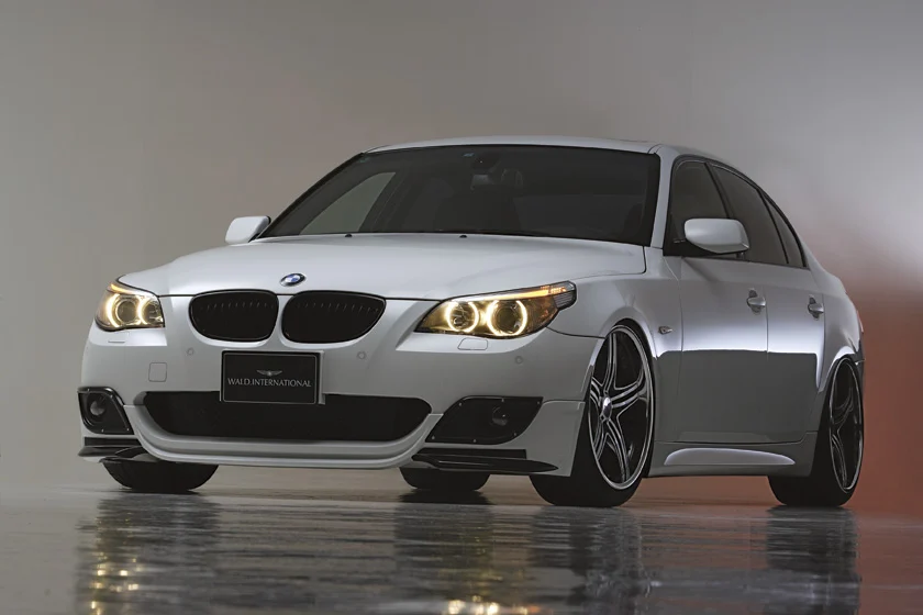 ชุดแต่ง BMW 5 Series M SPORTS WALD Japan สปอร์ตไลน์ HALF TYPE M5 LOOK ภาพ 6