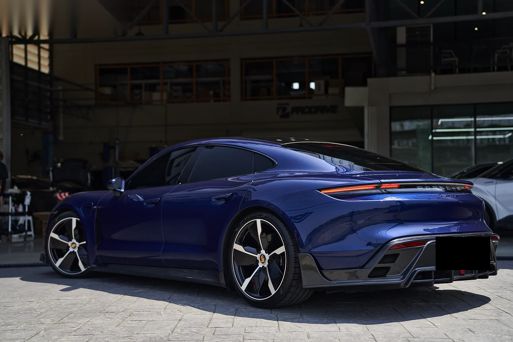 ชุดแต่ง PORSCHE Taycan Porsche Taycan x CMST คาร์บอน Fiber Full ชุดแต่งรอบคัน Prodrive Shop ภาพ 9