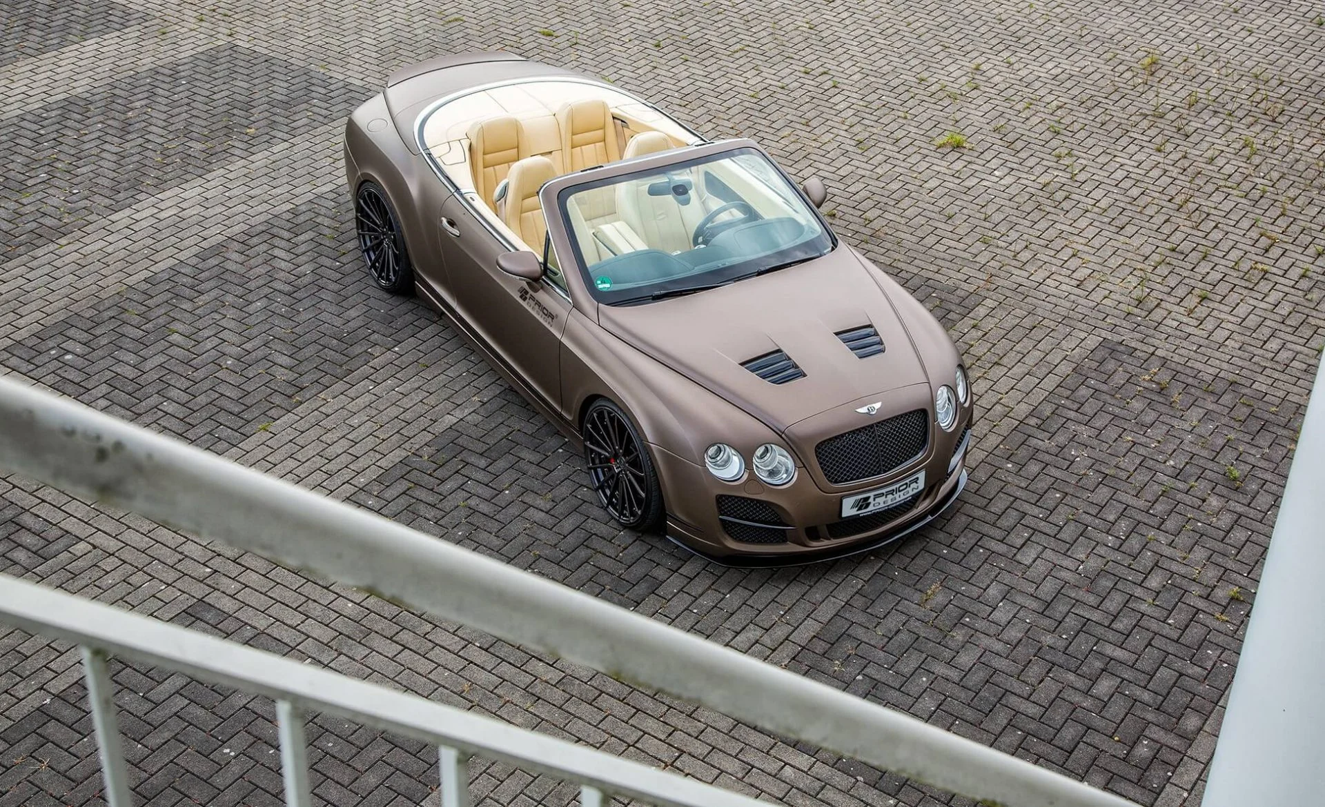 ฝากระโปรงหน้า Prior Design BENTLEY Continental GT/GTC ภาพสินค้าที่เลือก