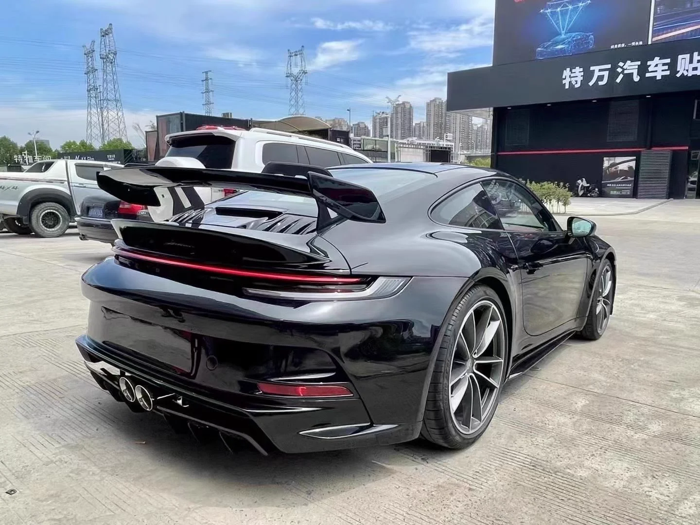 รูปชุดแต่ง ชุดแต่ง Porsche 992 GT3 ภาพที่ 5