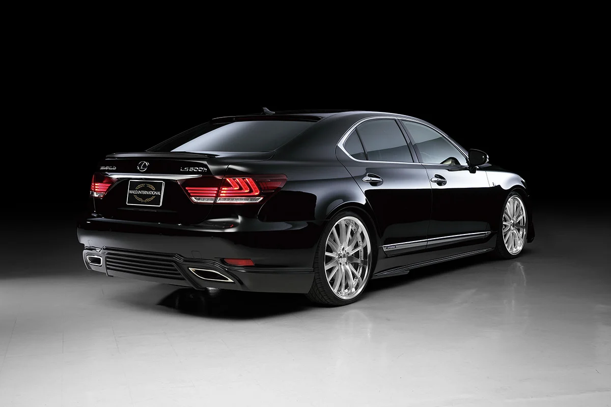 ชุดแต่ง LEXUS LS460/600h F SPORT WALD Japan เอ็กเซ็กคิวทีฟไลน์ ภาพ 4