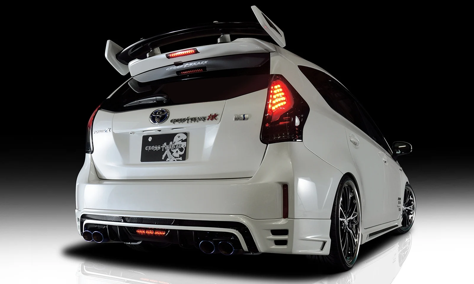 ชุดแต่ง TOYOTA 40 PRIUS α MODEL Bumper type ZVW40/41 2011.5~2014.11 Rowen Japan ภาพ 8