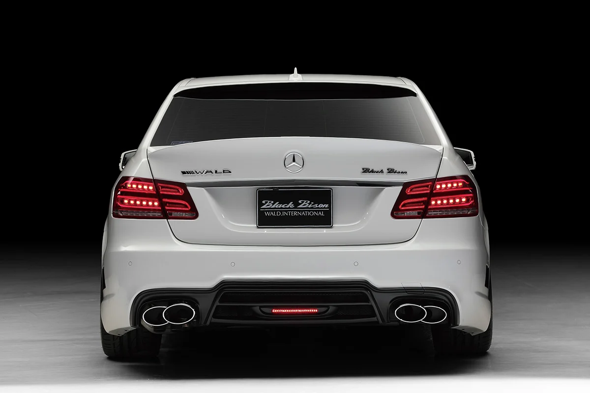 ชุดแต่ง MERCEDES-BENZ E-CLASS WALD Japan สปอร์ตไลน์ แบล็กไบซัน เอดิชัน ภาพ 16