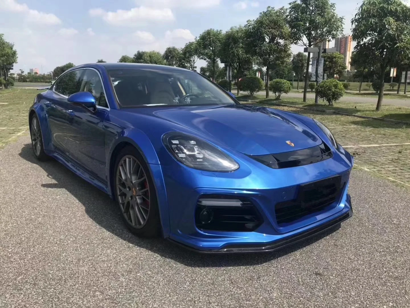 รูปชุดแต่ง ชุดแต่ง Porsche Panamera 971 ปี 16 23 TechArt ภาพที่ 4