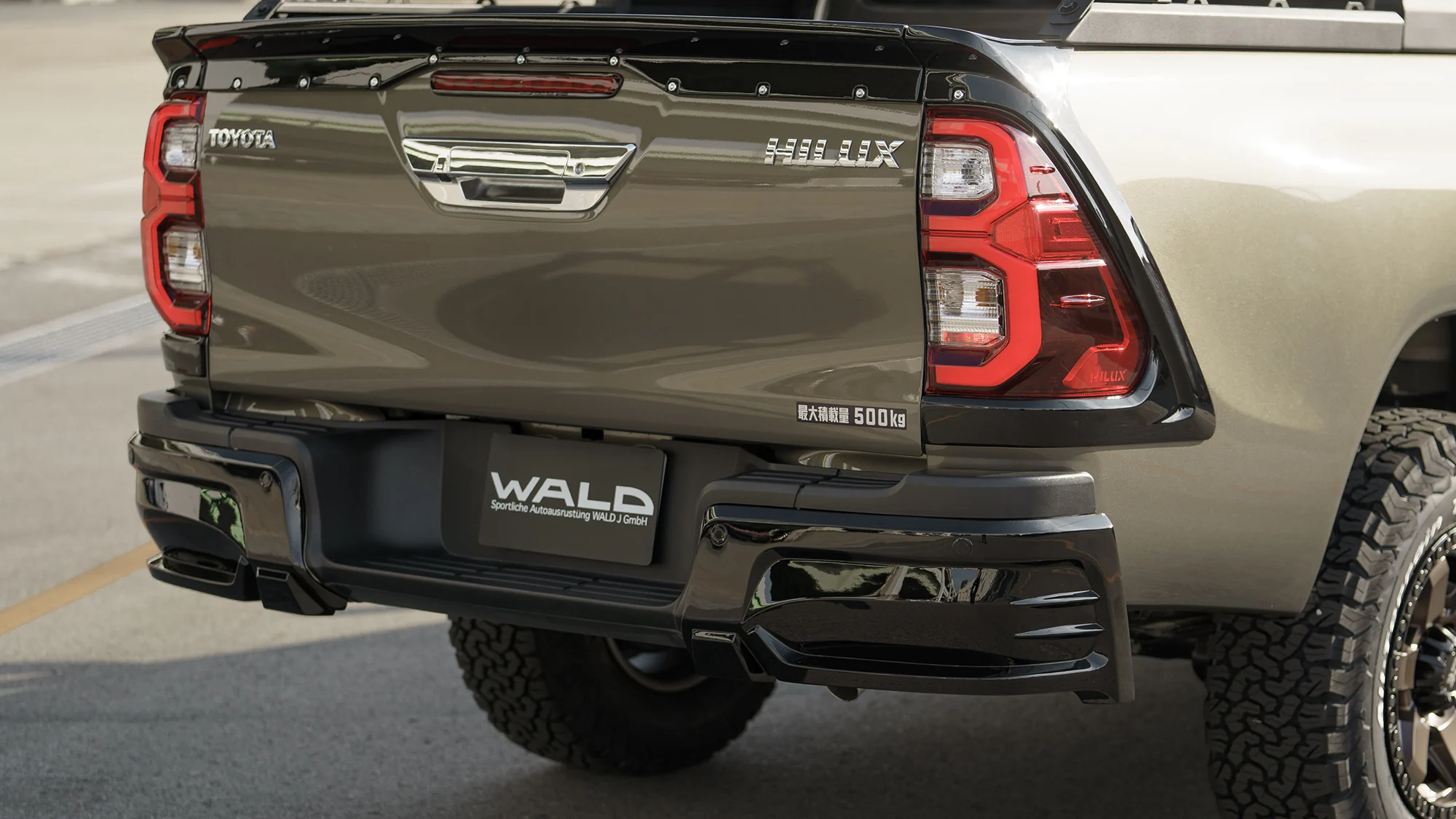 ชุดแต่ง TOYOTA HILUX WALD Japan สปอร์ตไลน์ แบล็กไบซัน เอดิชัน BUMPER TYPE ภาพ 16