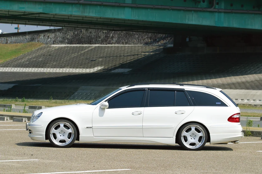 ชุดแต่ง MERCEDES-BENZ E-CLASS WAGON WALD Japan เอ็กเซ็กคิวทีฟไลน์ ภาพ 4