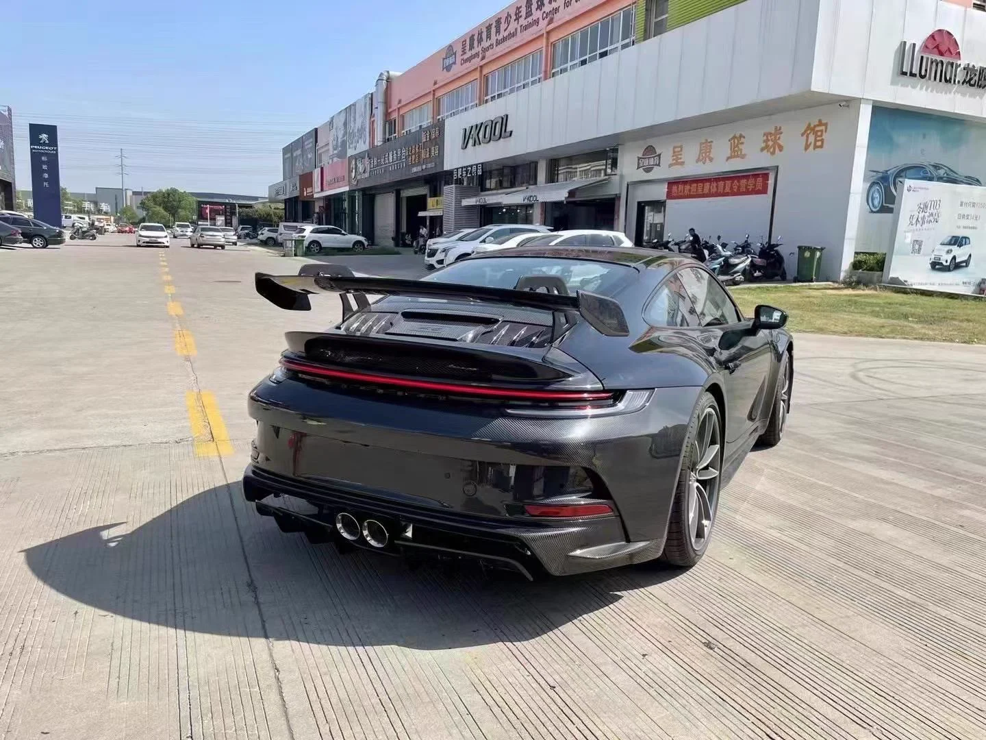 รูปชุดแต่ง ชุดแต่ง Porsche 992 GT3 ภาพที่ 3