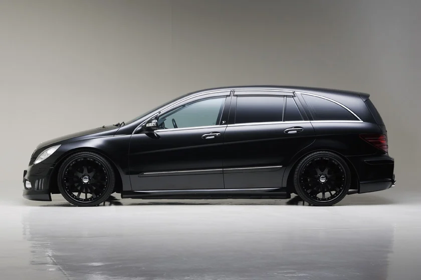 ชุดแต่ง MERCEDES-BENZ R-CLASS WALD Japan สปอร์ตไลน์ แบล็กไบซัน เอดิชัน ภาพ 4