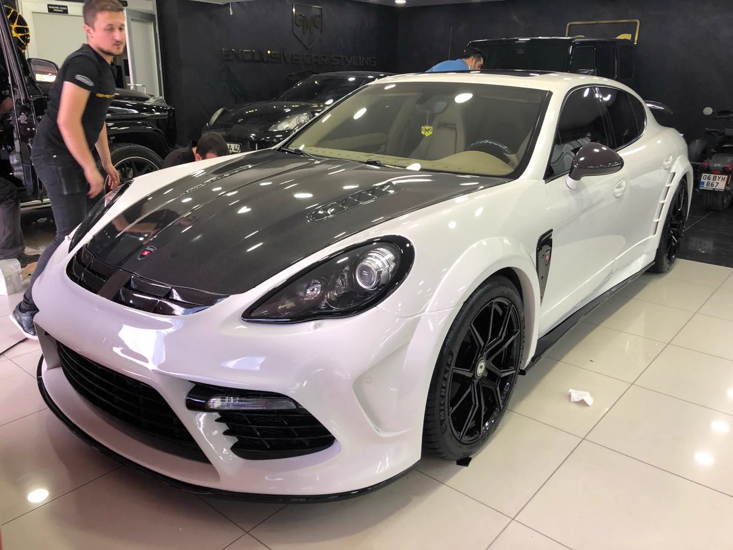 รูปชุดแต่ง ชุดแต่ง Porsche Panamera 970 ปี 09 16 Mansory ภาพที่ 4