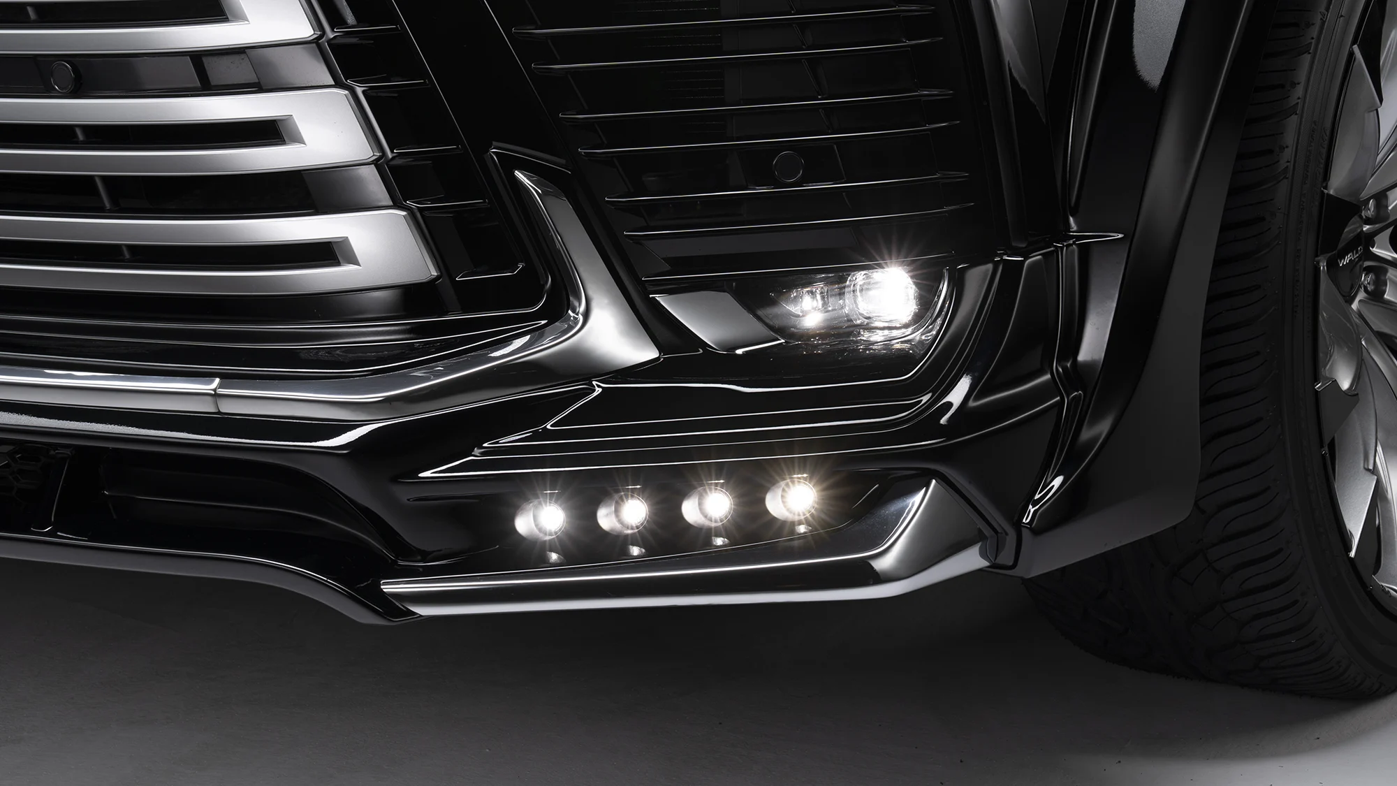 ชุดแต่ง LEXUS LX600/700h WALD Japan สปอร์ตไลน์ แบล็กไบซัน เอดิชัน ภาพ 21