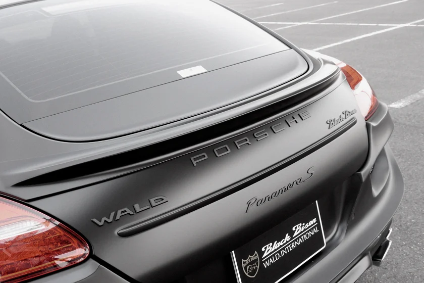 ชุดแต่ง PORSCHE PANAMERA WALD Japan สปอร์ตไลน์ แบล็กไบซัน เอดิชัน ภาพ 17