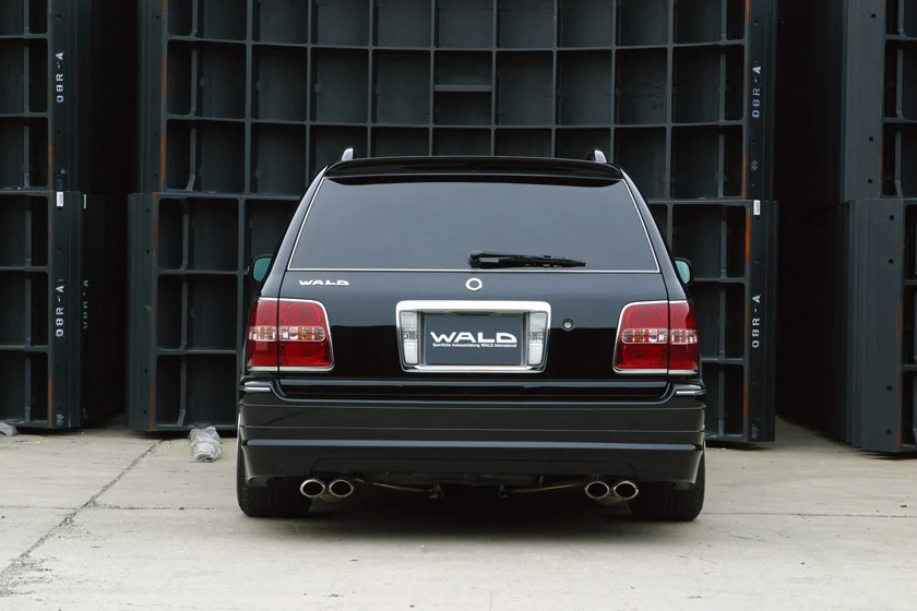 ชุดแต่ง TOYOTA CROWN ESTATE WALD Japan เอ็กเซ็กคิวทีฟไลน์ ภาพ 5