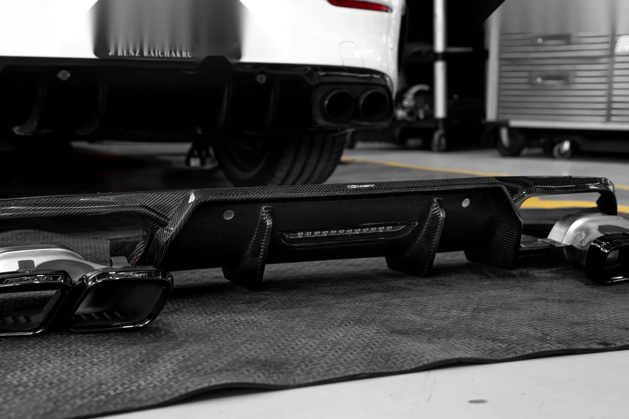ชุดแต่ง MERCEDES BENZ C43 Mercedes-Benz C43 AMG x CMST คาร์บอน ดิฟฟิวเซอร์หลัง x CMST Quad Exhaust Tips Prodrive Shop ภาพ 6