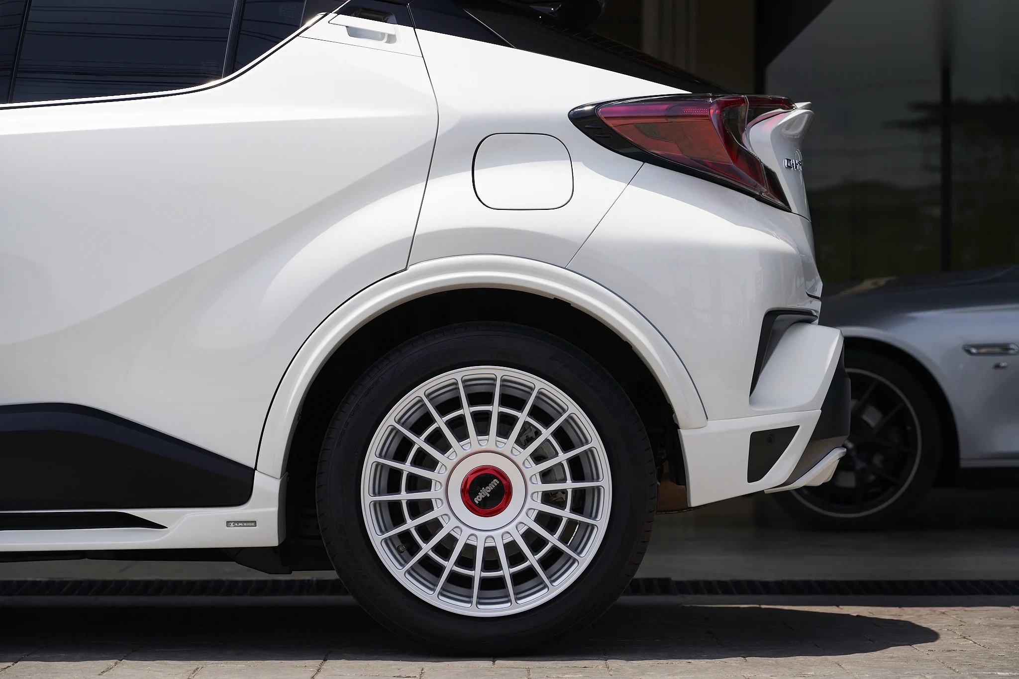 ชุดแต่ง TOYOTA CHR Toyota CH-R x LX Mode Prodrive Shop ภาพ 10