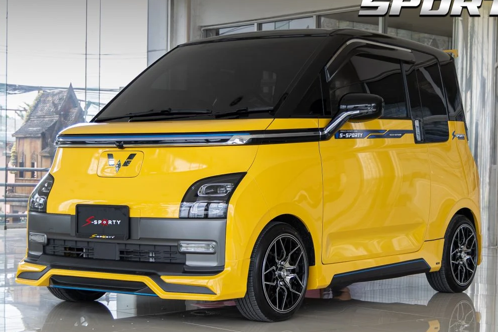 ชุดแต่ง Wuling Air EV ภาพรถเต็มคันมุมหน้าจากต้นทาง S-Sporty