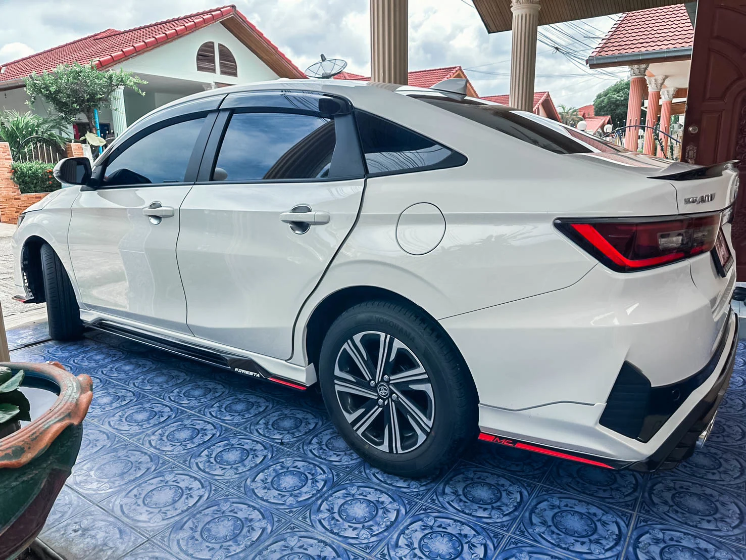 รูปชุดแต่ง ชุดแต่ง Toyota Yaris Ativ 24 26 SP2 4ประตู ภาพที่ 6