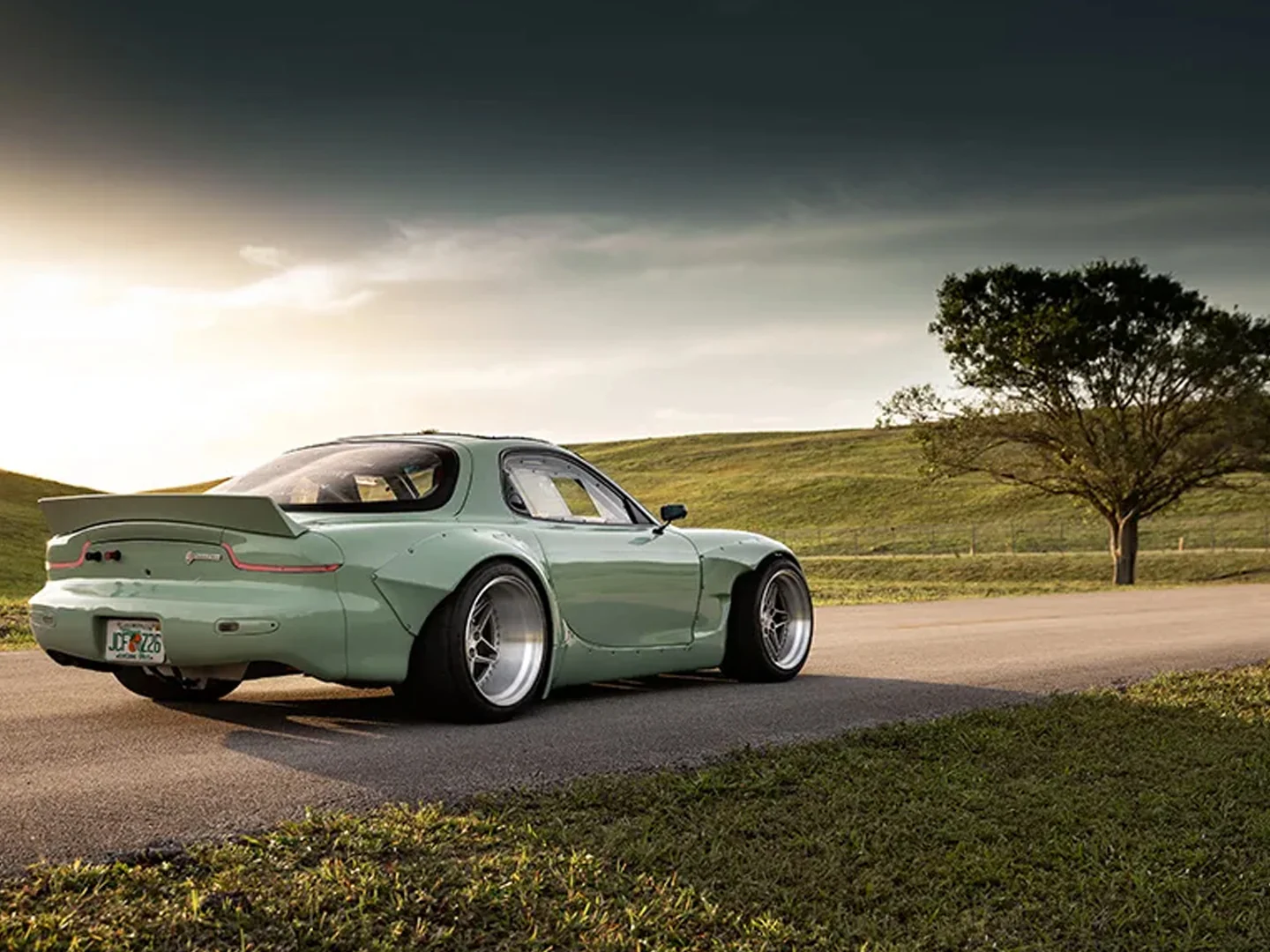 รูปชุดแต่ง ชุดแต่ง Mazda RX7 Rocket FD ภาพที่ 6