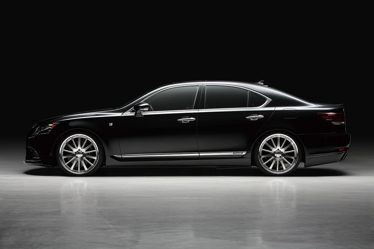 ชุดแต่ง LEXUS LS460/600h F SPORT WALD Japan เอ็กเซ็กคิวทีฟไลน์ ภาพ 5
