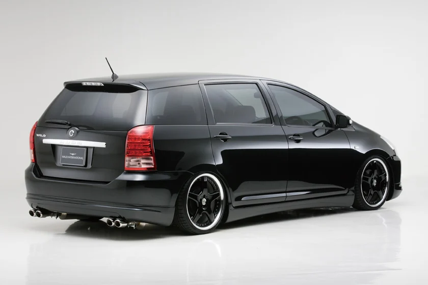 ชุดแต่ง TOYOTA WISH WALD Japan เอ็กเซ็กคิวทีฟไลน์ ภาพ 9