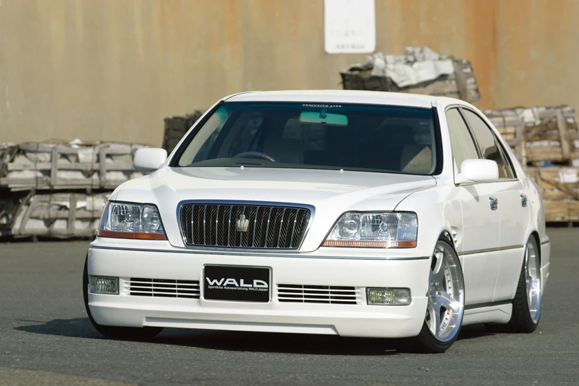ชุดแต่ง TOYOTA CROWN MAJESTA WALD Japan เอ็กเซ็กคิวทีฟไลน์ ภาพ 12