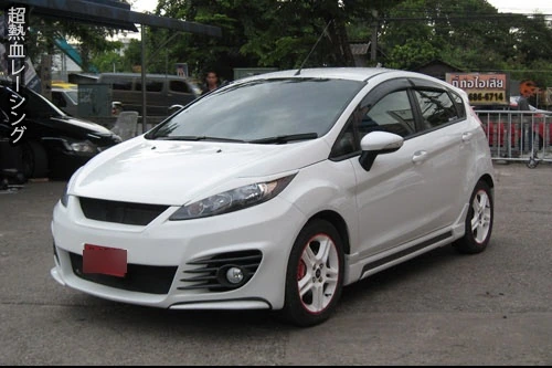 ชุดแต่ง Ford Fiesta MK7 NTS ภาพ 1
