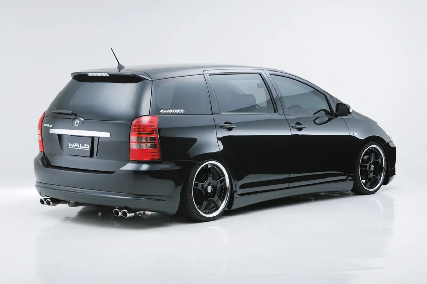 ชุดแต่ง TOYOTA WISH WALD Japan เอ็กเซ็กคิวทีฟไลน์ ภาพ 6