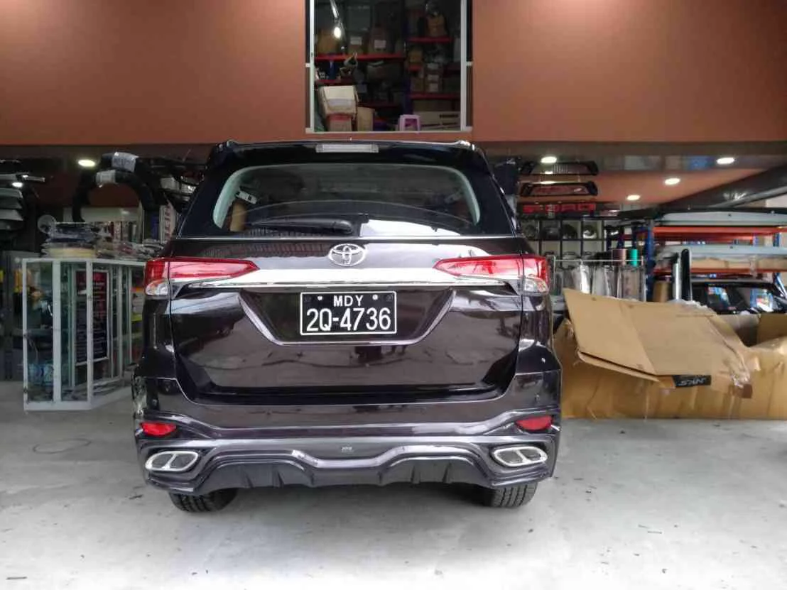 รูปชุดแต่ง ชุดแต่ง TOYOTA Fortuner 2015 2019 NKS V.1 ภาพที่ 21
