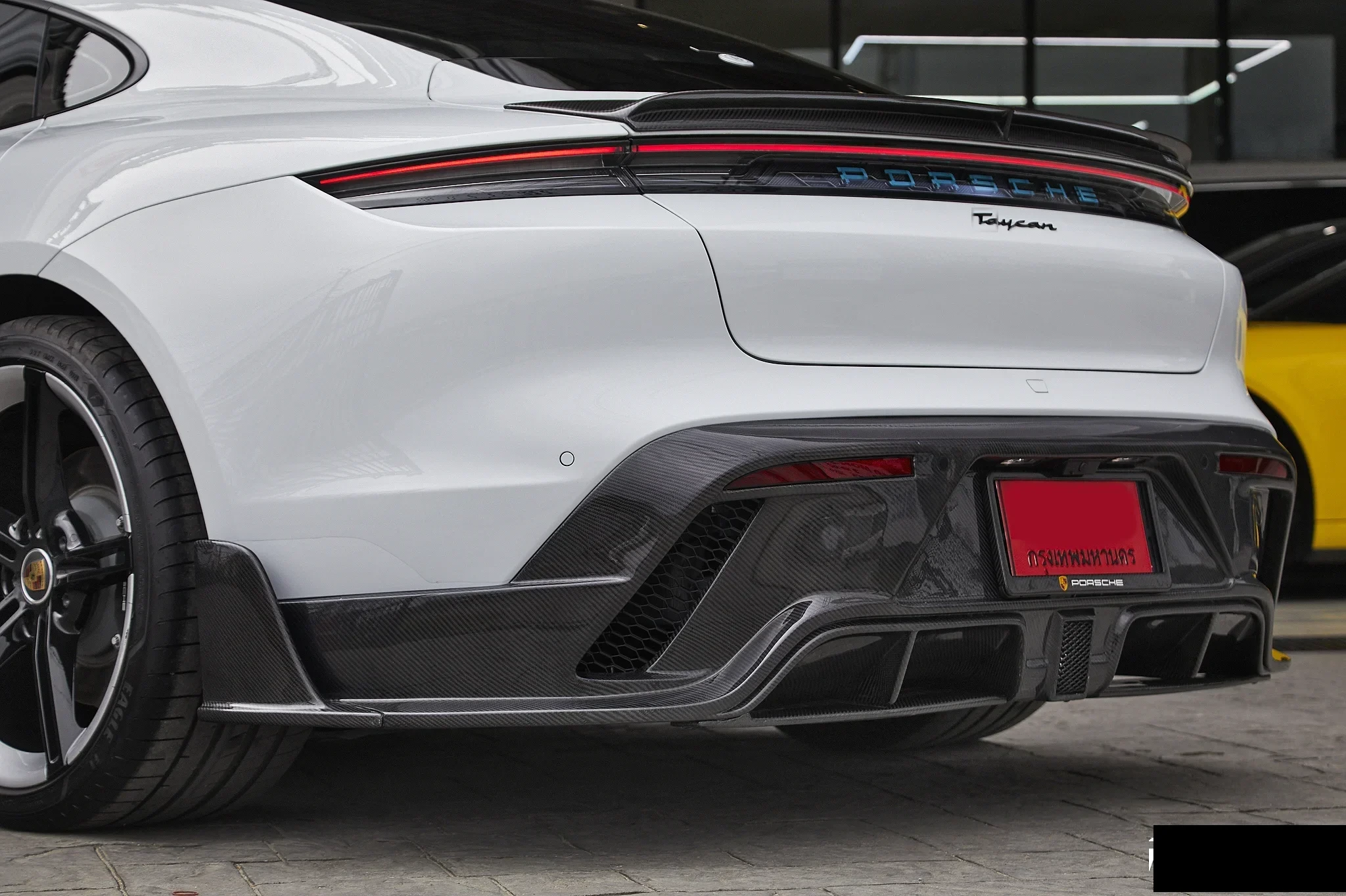 ชุดแต่ง PORSCHE Taycan Porsche Taycan x คาร์บอน Fiber ชุดแต่งรอบคัน Prodrive Shop ภาพ 9